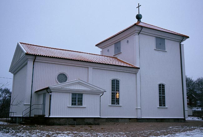 Flatö kyrka