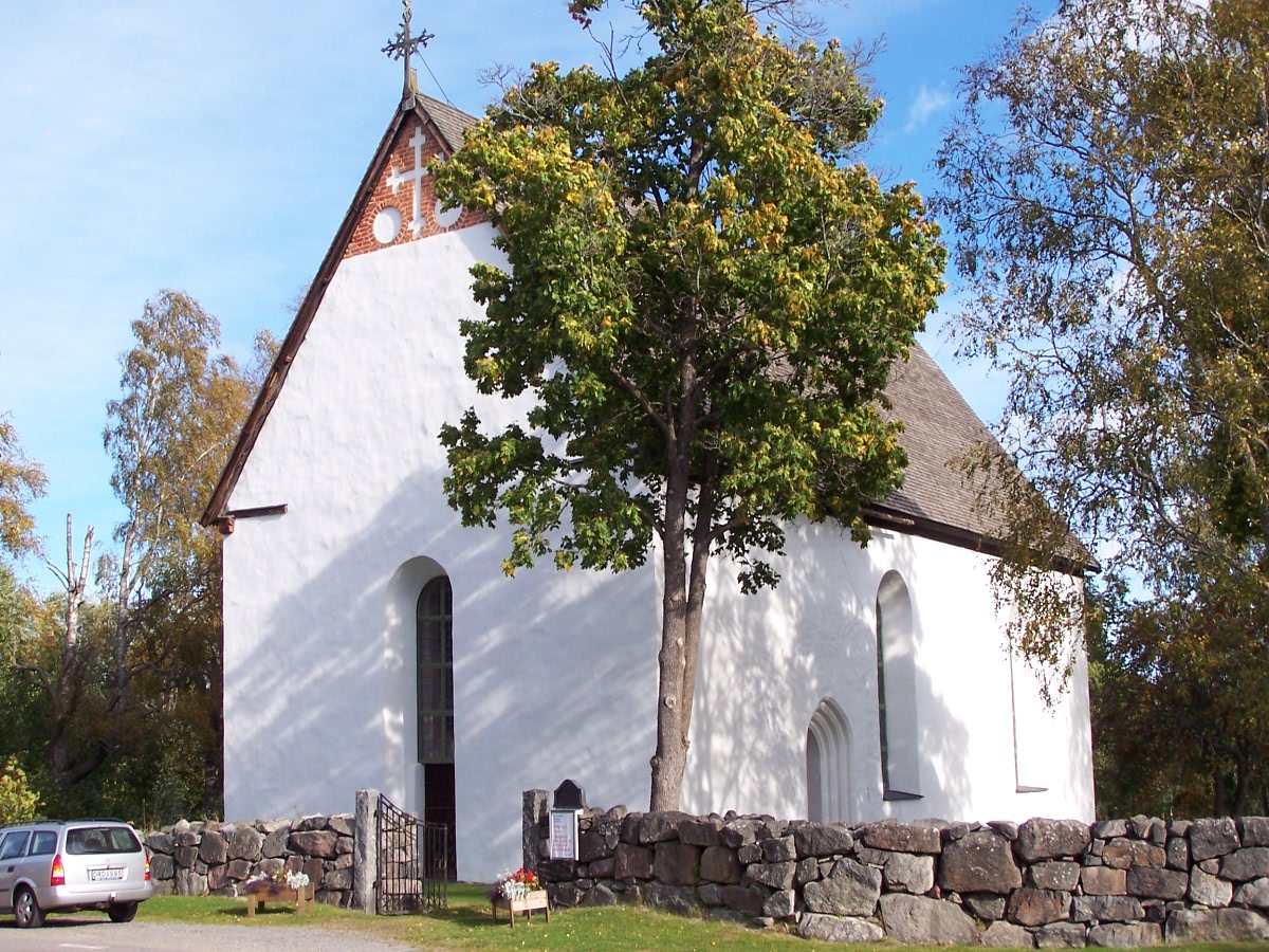 Enångers gamla kyrka