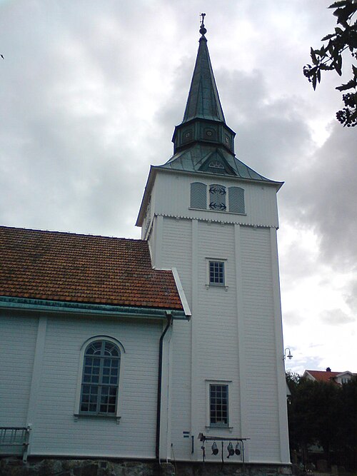 Gullholmens kyrka