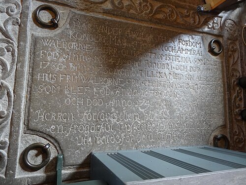 Bro kyrka, interno