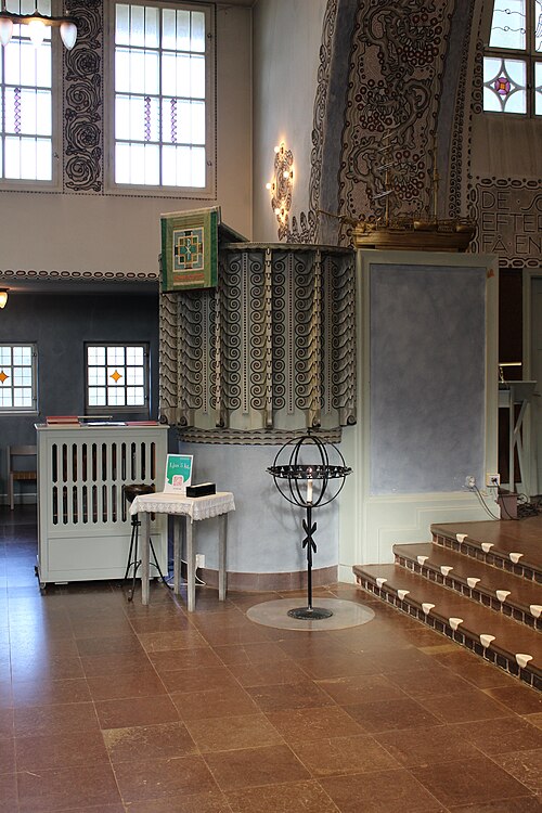 Hjorthagens kyrka, intérieur