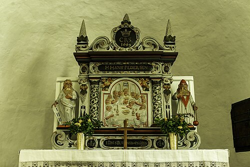 Sproge kyrka, interno