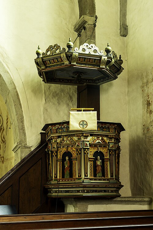 Väskinde kyrka, interno
