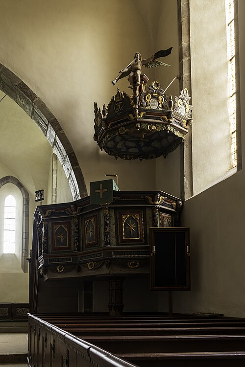 Fole kyrka, interno