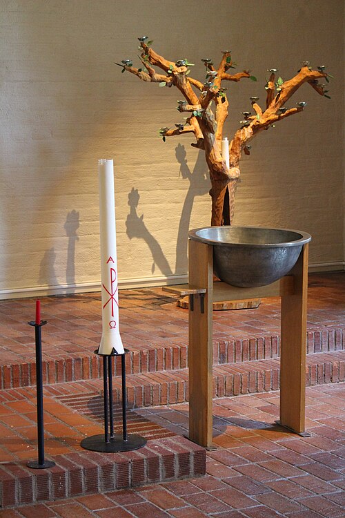 Tomaskyrkan, interno
