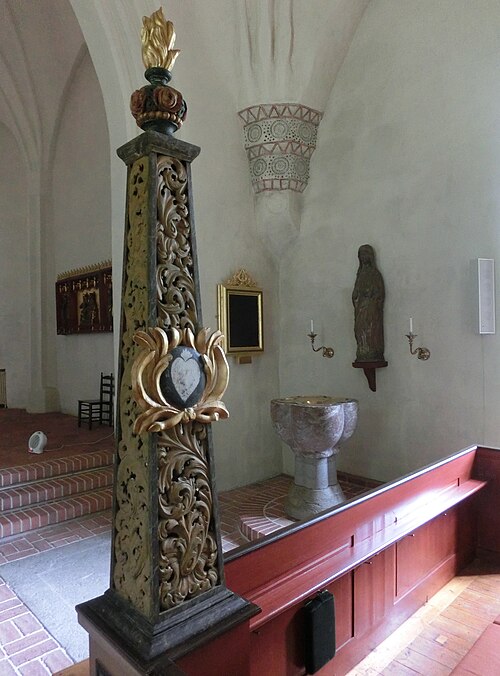 Enåkers kyrka, intérieur