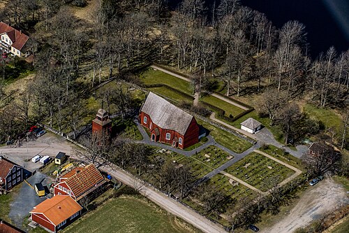 Näshults kyrka