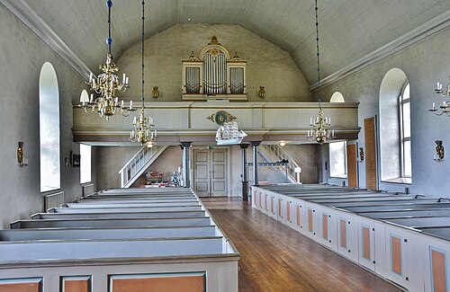 Smedby kyrka, interno