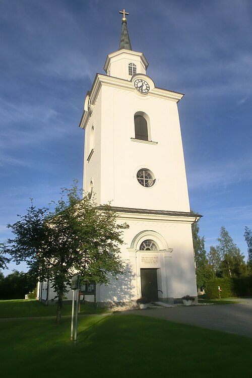 Multrå kyrka