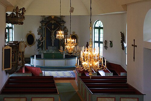 Tveta kyrka, interno