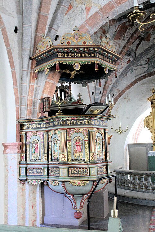 Brunnby kyrka, interno