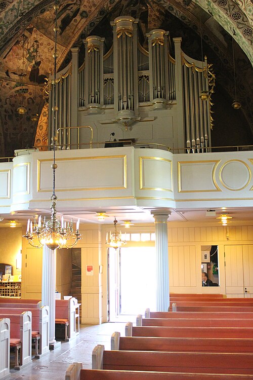 Täby kyrka, intérieur