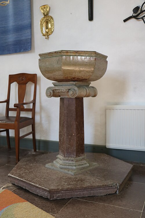 Heliga Trefaldighetskyrkan, interno