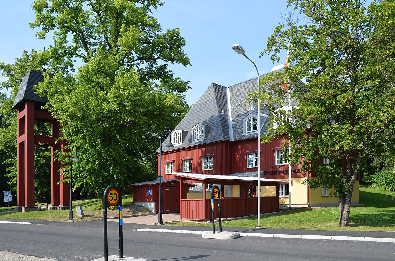 Kolsva brukskyrka