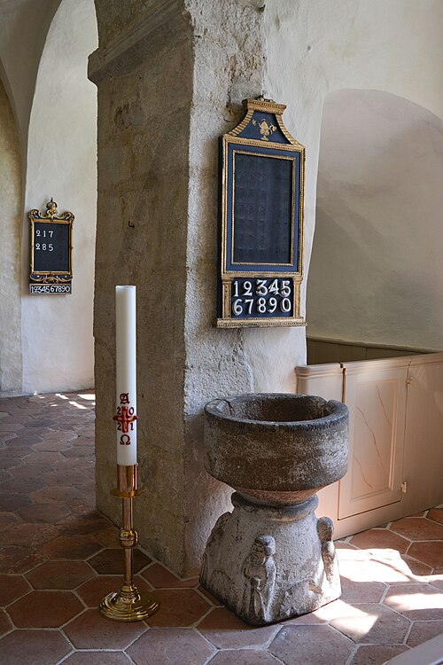 Hossmo kyrka, intérieur