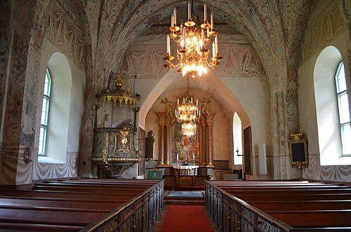 Estuna kyrka, interno