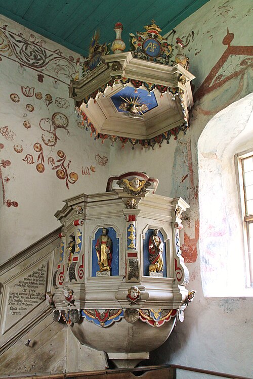 Vederslövs gamla kyrka, interno