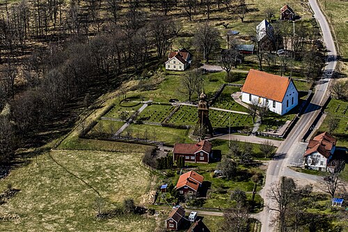 Karlstorps kyrka
