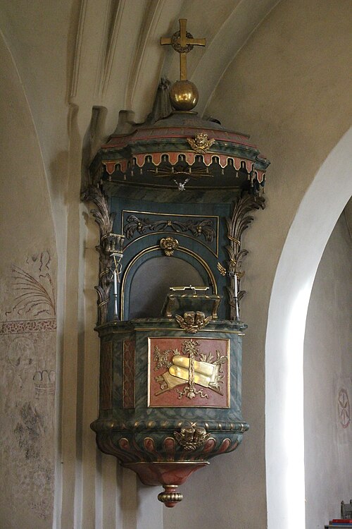 Valbo kyrka, interno