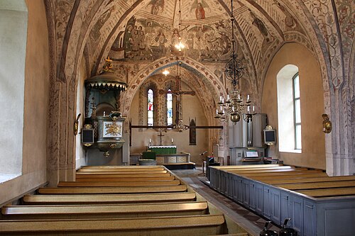Viksta kyrka, interno