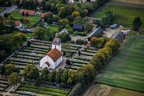 Mjällby kyrka