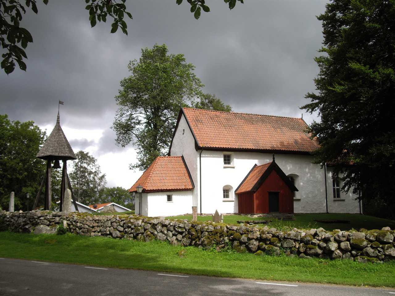 Eriksbergs gamla kyrka