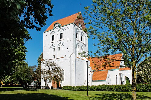 Heliga Kors kyrka, interno