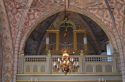 Edsbro kyrka, interno