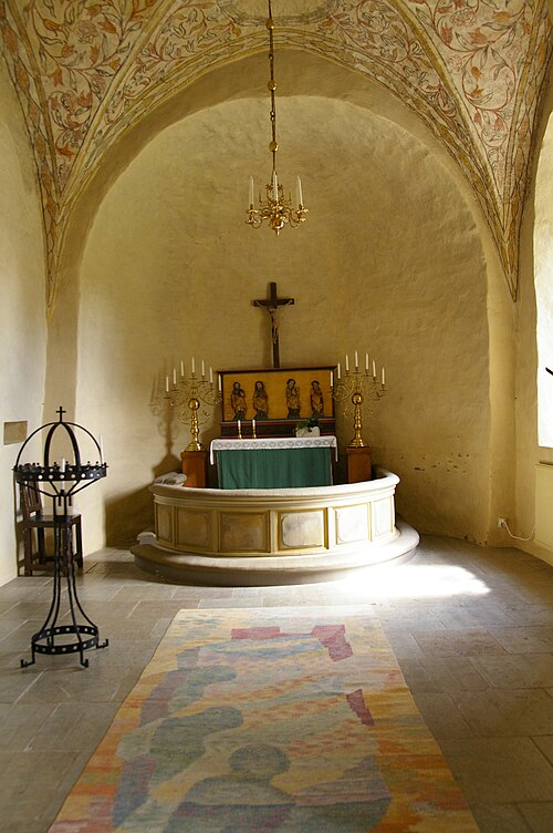 Kinneveds kyrka, interno