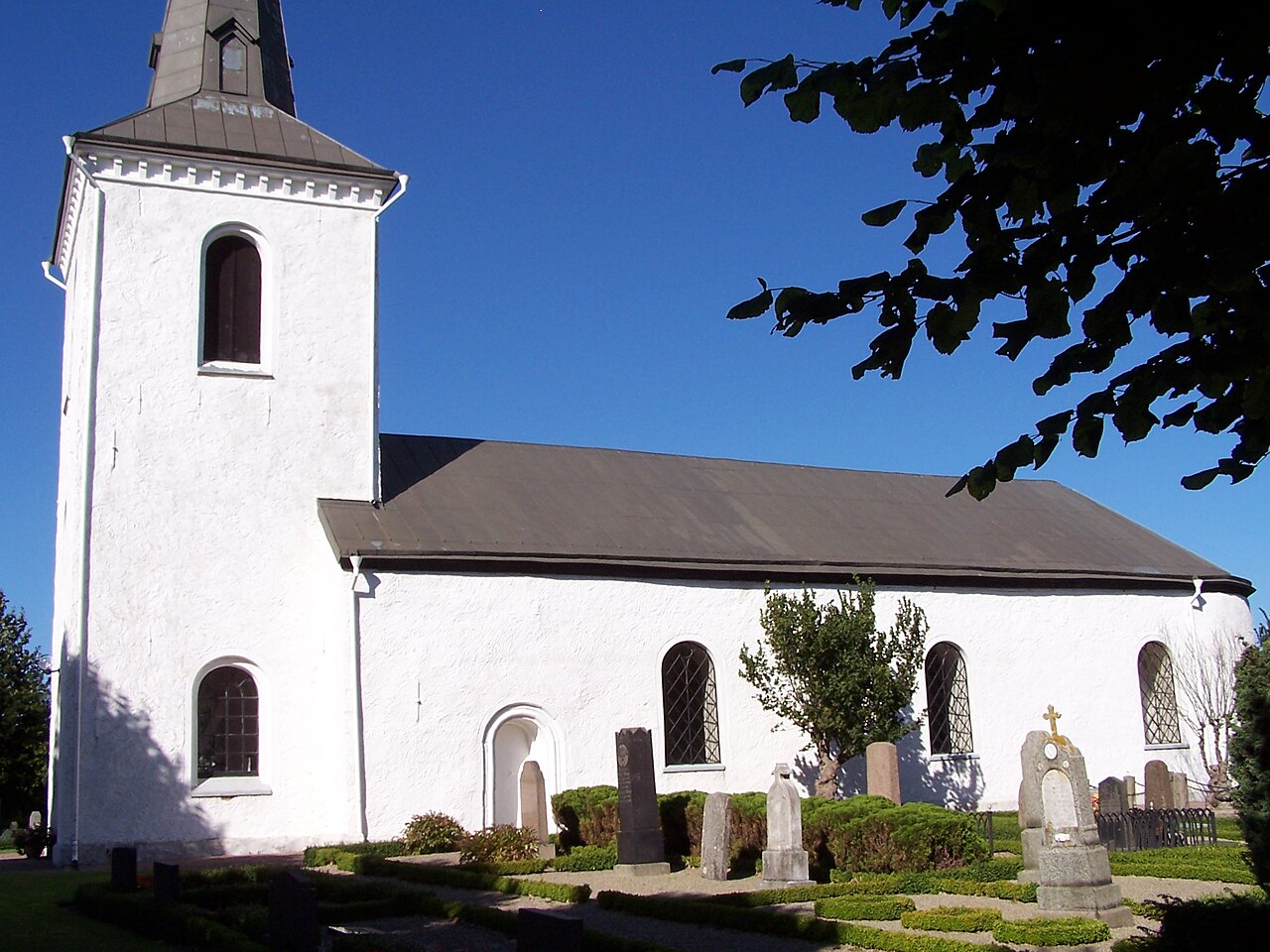 Tirups kyrka