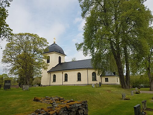 Kvarsebo kyrka