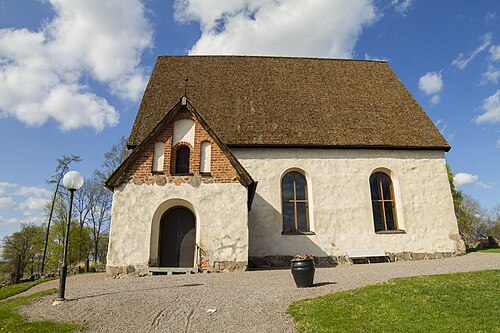 Knivsta gamla kyrka