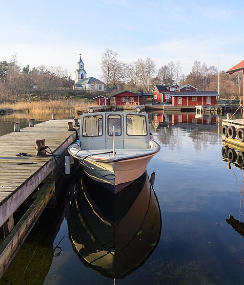 Möja kyrka