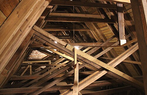 Kärrbo kyrka, intérieur