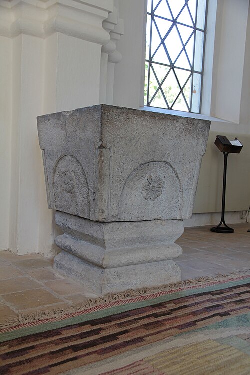 Vombs kyrka, intérieur