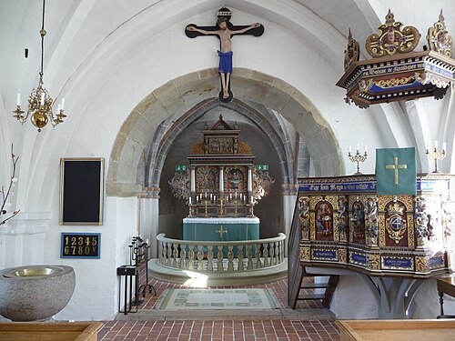 Välluvs kyrka, interno