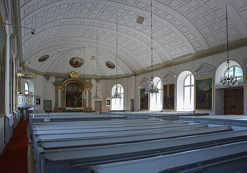 Gårdsby kyrka, interno