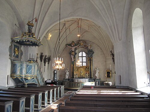Husby-Långhundra kyrka, interno