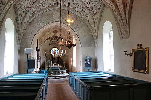 Orkesta kyrka, intérieur