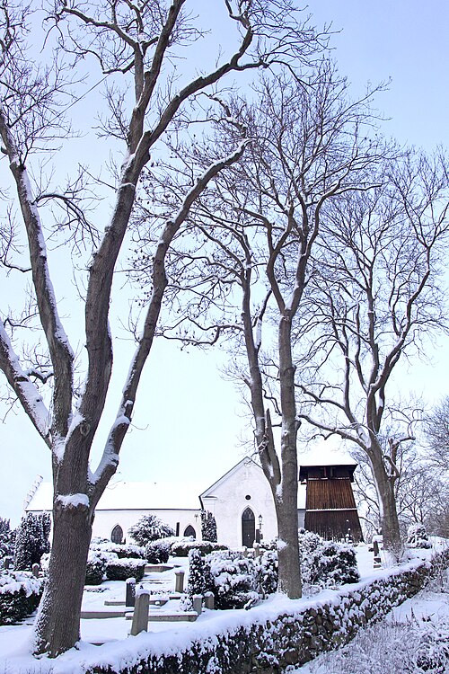 Raus kyrka