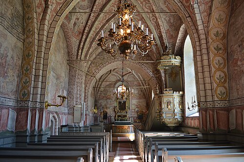 Edsbro kyrka, interno
