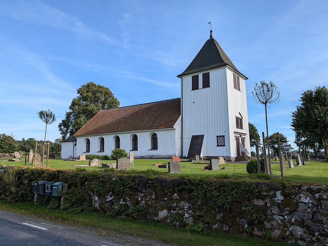 Svartrå kyrka