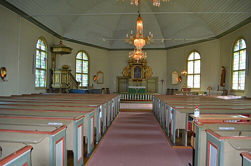 Tveta kyrka, interno