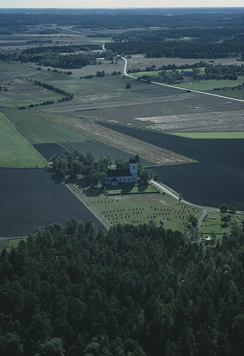 Vassunda kyrka