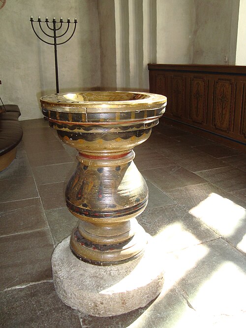Torsångs kyrka, interno