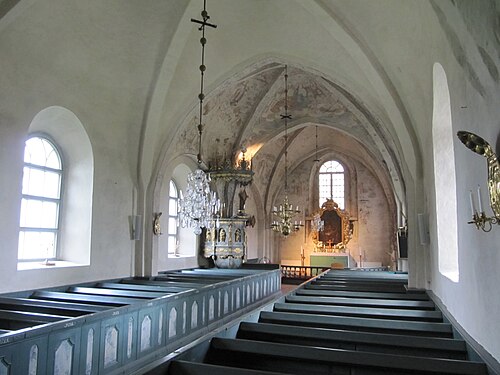 Vallby kyrka, interno