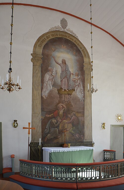 Hössna kyrka, intérieur