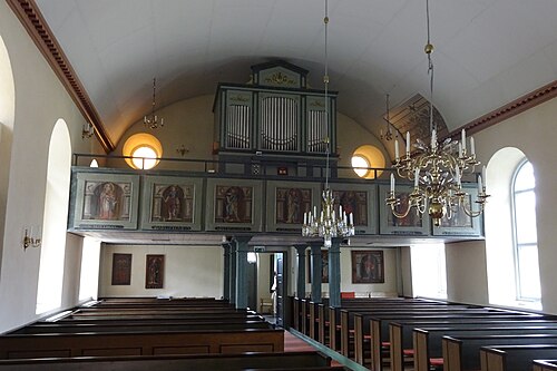 Klövedals kyrka, interno