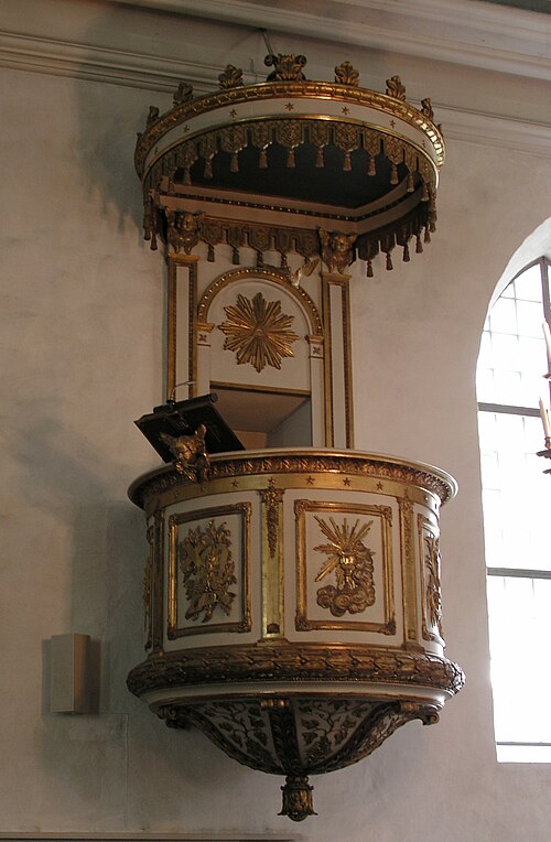 Motala kyrka, interno
