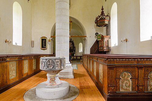 Valls kyrka, interno